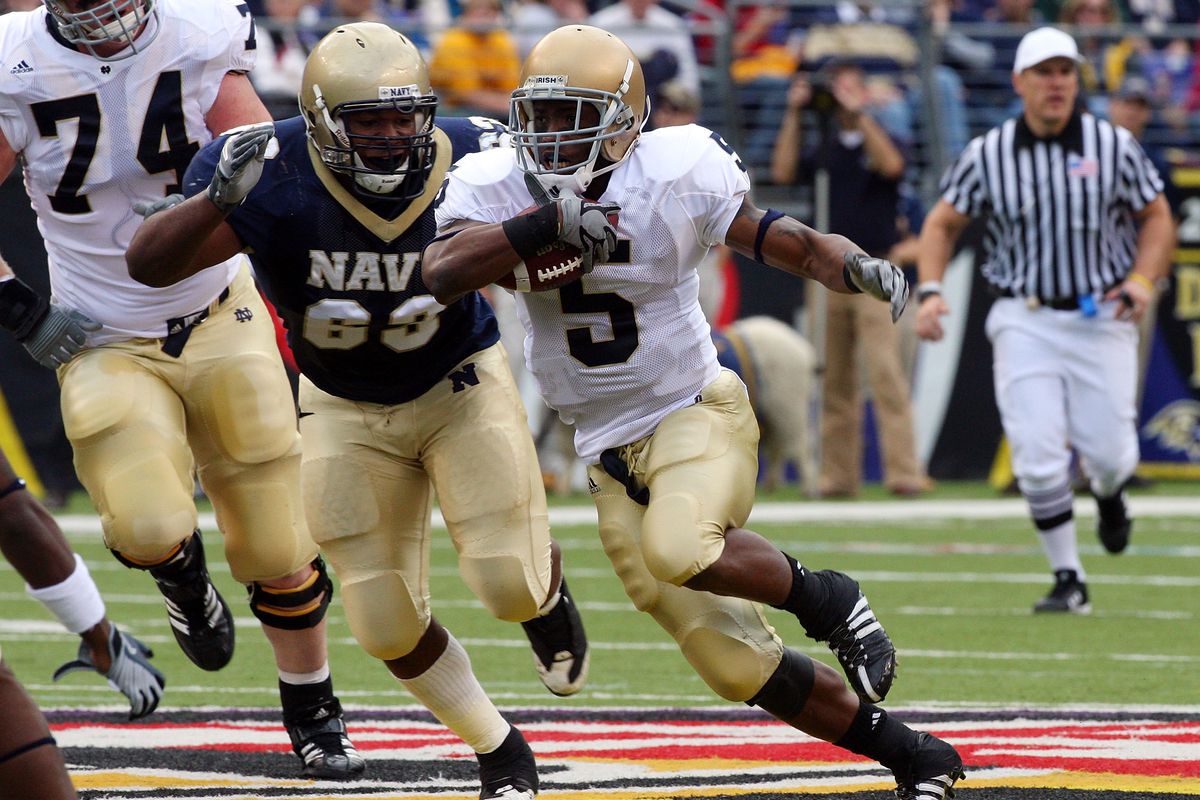 Notre Dame Fighting Irish vs. Navy Midshipmen at M&T Bank Stadium